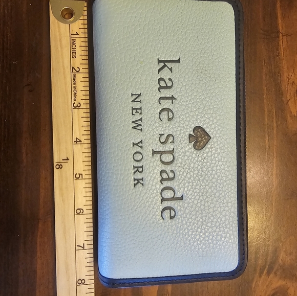 Kate Spade Wallet - Picture 2 of 5